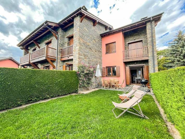 Appartement de vacances pour 5 personnes, avec piscine et vue