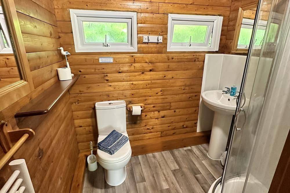 Log Cabin next to our sandy beach with lovely sea views, close Norfolk Broads. in California (Great Yarmouth), Great Yarmouth