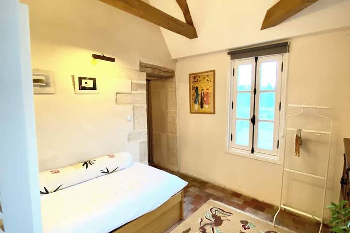 Gîte pour 2 personnes, avec jardin et piscine dans Office De Tourisme D Avallon - 4