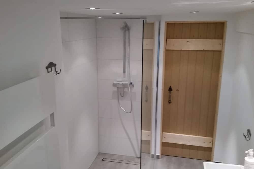 Ganze Wohnung, Galerie25...ruhiges, gemütliches Loft unter Reet in Wasserkoog, Tetenbüll