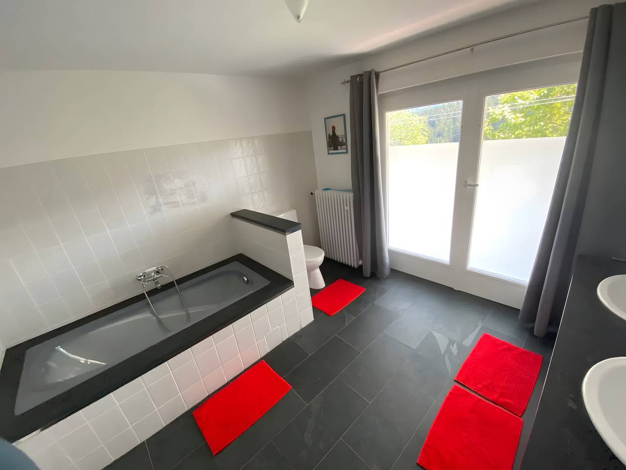 Café Pension Pfaus - 1 Ferienwohnung (4 pax), 3 Doppelzimmer und 1 Dreibettzimmer in Mühlenbach, Mittlerer Schwarzwald