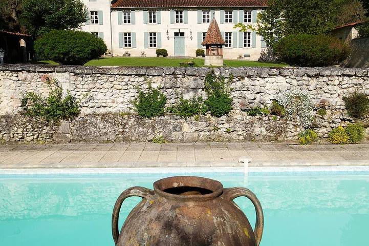 Location de vacances pour 19 personnes, avec Jardin à Saint-Romain