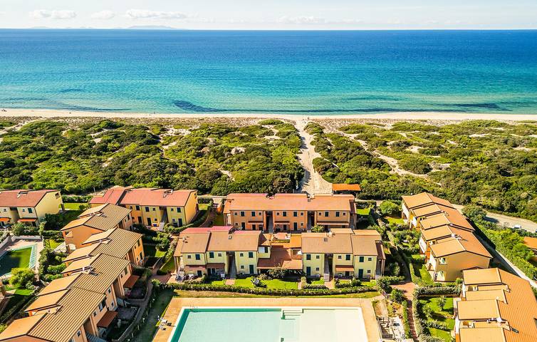 Appartamento vacanze per 4 persone, con piscina e terrazza in Sardegna