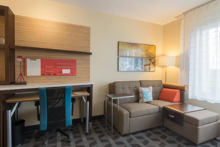 Hotel para 4 personas, con piscina - 1