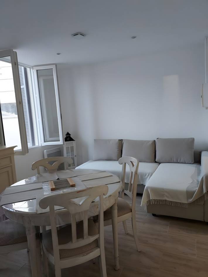 Appartamento intero, Appartamento 'Toulon, Soleil Et Douceur I' con vista sulle montagne, Wi-Fi e aria condizionata in Tolone, Costa mediterranea (Francia)