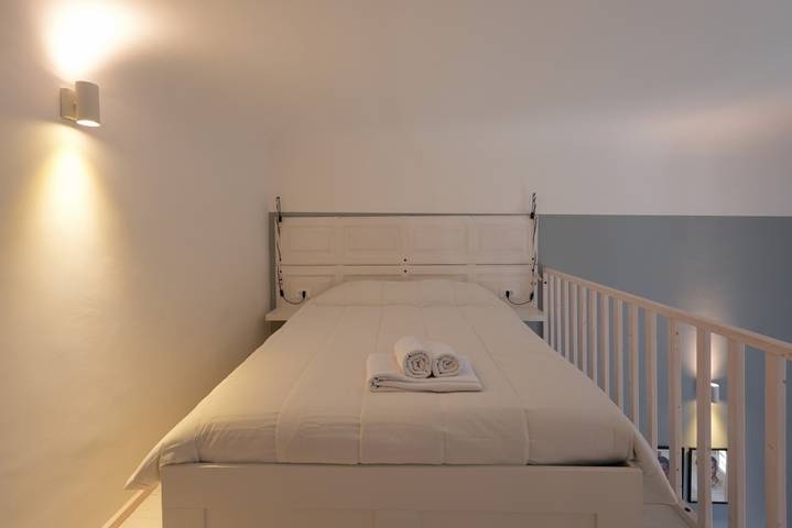 Appartement entier, Appartement de vacances pour 2 personnes avec balcon/terrasse in Taranto, Golfe de Tarente