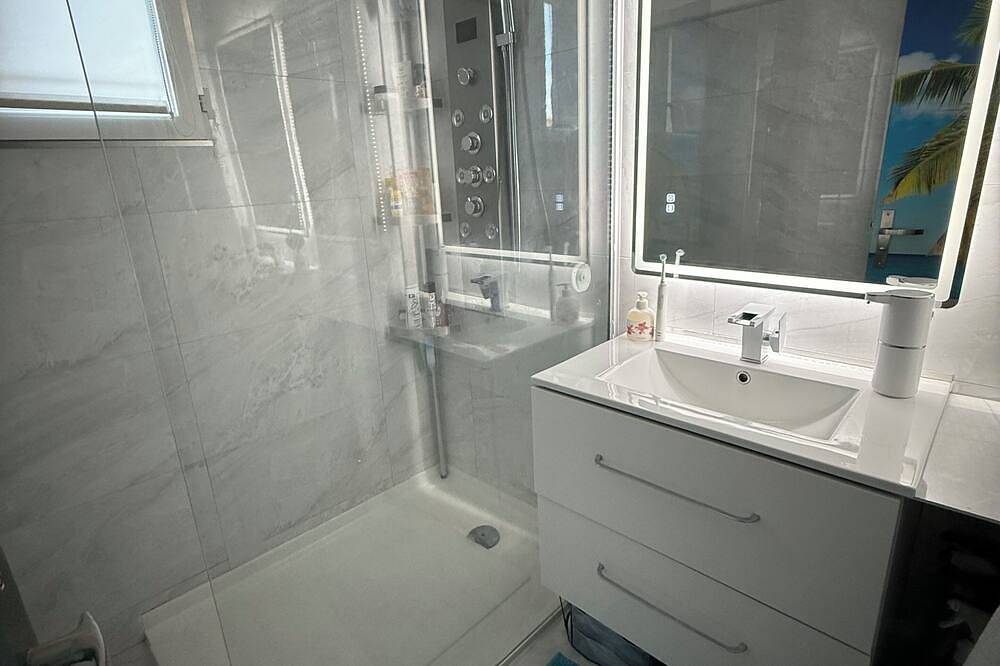 Mini villa F2 tt amueblada 42m2 vista mar santa giulia in Santa Giulia, Porto Vecchio