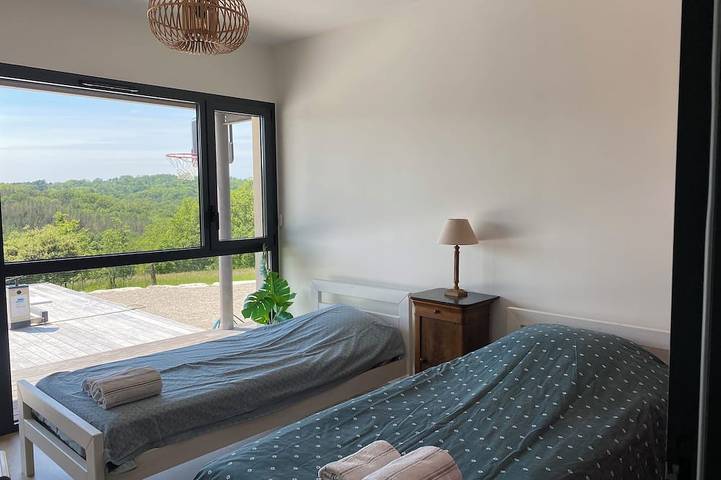 Location de vacances pour 8 personnes, avec jardin à La Bachellerie - 4