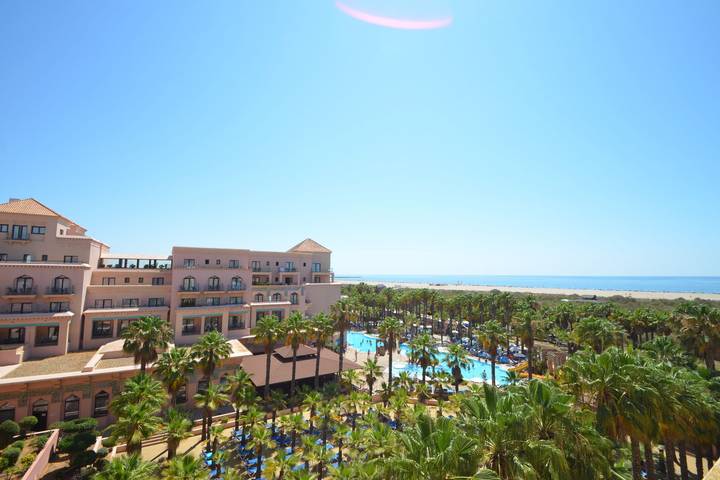 Ganze Wohnung, Ferienwohnung für 7 Personen mit Terrasse in Playa de Los Haraganes (Ayamonte), Ayamonte