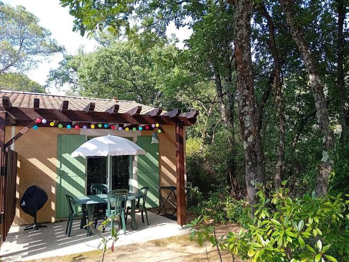 Maison de vacances pour 5 personnes, avec piscine ainsi que jardin et bassin pour enfant, animaux acceptés - 1