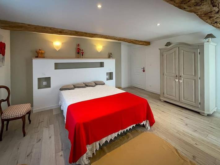 Location de vacances pour 6 personnes, avec Terrasse à Montdragon