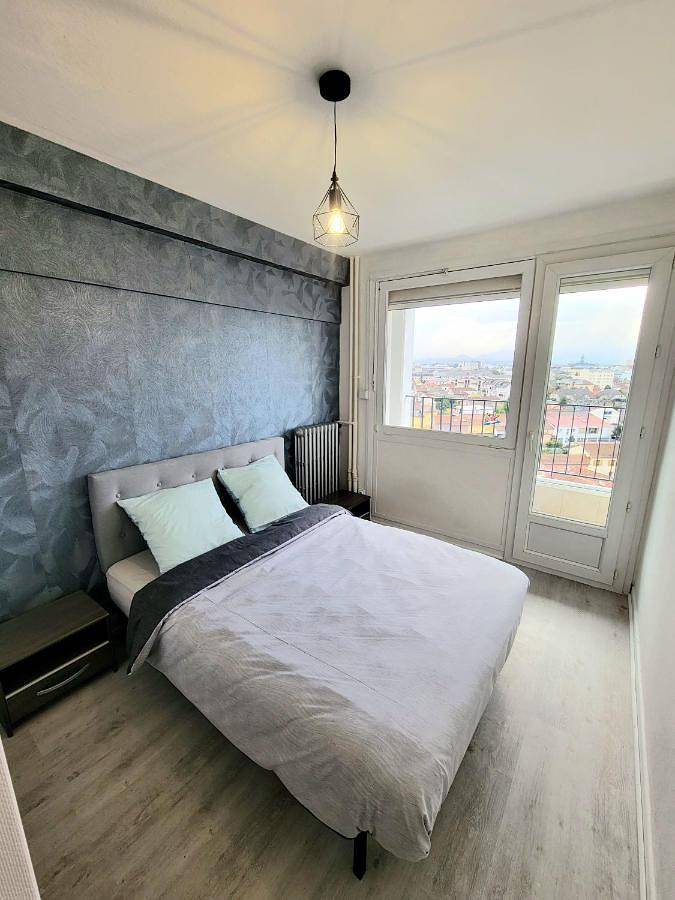 Appartement de vacances entier, Chambre confort dans Appartement Partagé in Tarbes, Hautes-Pyrénées