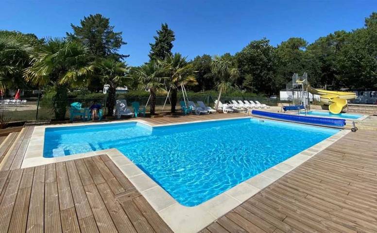 Tente pour 5 personnes, avec sauna et jacuzzi en Loire-Atlantique