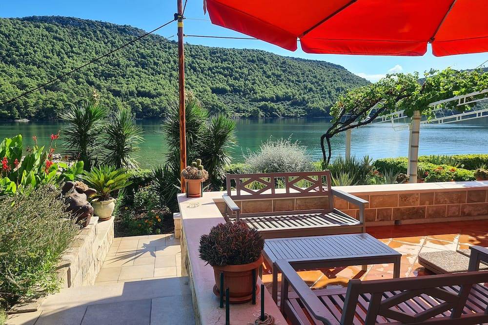 Ganze Wohnung, 4-Zimmer-Ferienwohnung am Strand Broce, Peljesac in Ston, Dubrovnik-Neretva