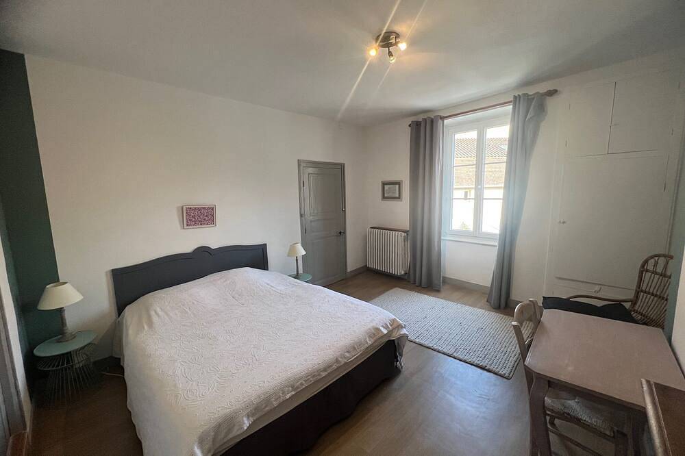 Grande Maison in the heart of Paray le Monial - 14p in Paray-le-Monial, Charolles und Umgebung