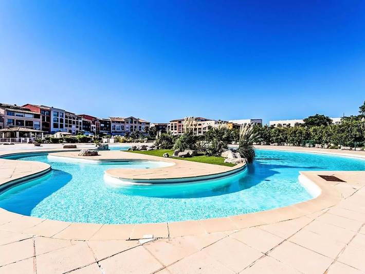 Gîte pour 4 personnes, avec piscine dans Port des Marines de Cogolin - 3
