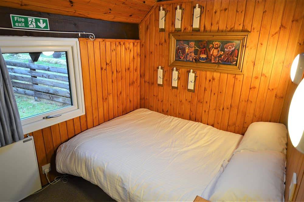 Iona Lodge, loch views, peaceful location, pet friendly in Argyll & Bute