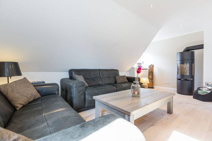 Ganze Wohnung, Ganz nah an den Tinnumer Wiesen. Luxusbad. Sehr gutes Preis-/Leistungsverhältnis in Tinnum, Sylt (Gemeinde)