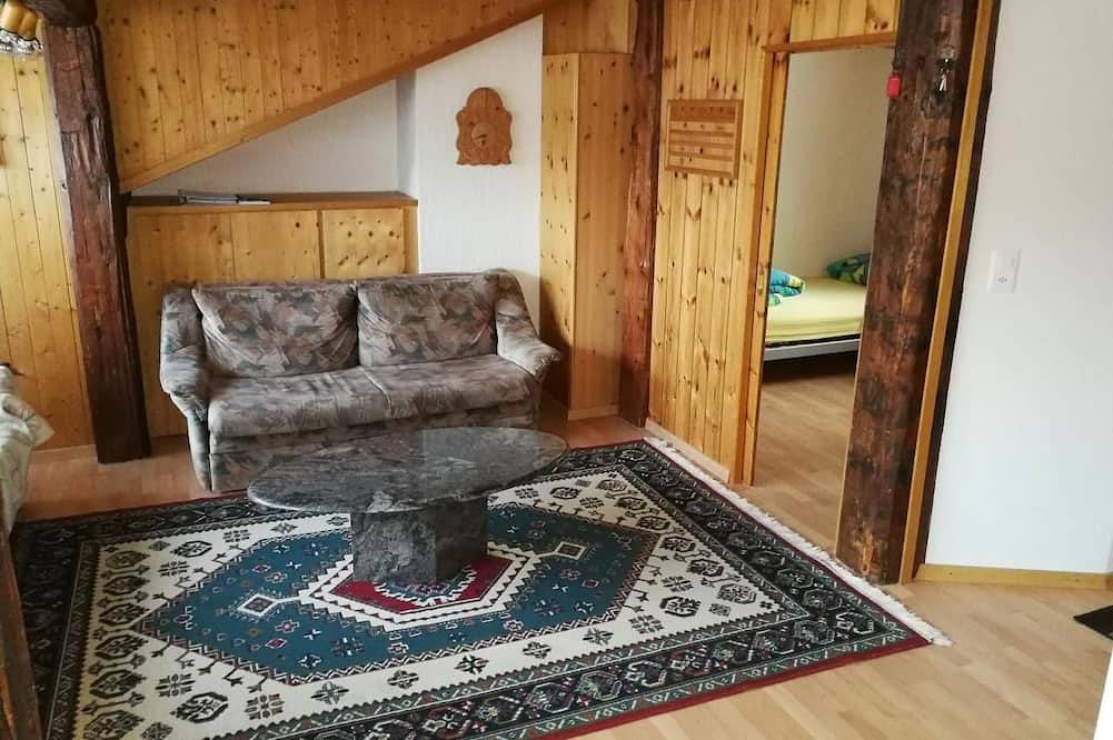 Ganze Wohnung, Ferienwohnung Zernez für 1 - 4 Personen mit 2 Schlafzimmern - Ferienwohnung in Zernez, Unterengadin