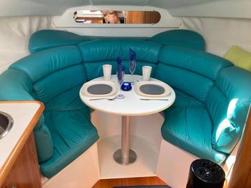 Bateau pour 2 personnes, avec terrasse et vue en Provence-Alpes-Côte d'Azur