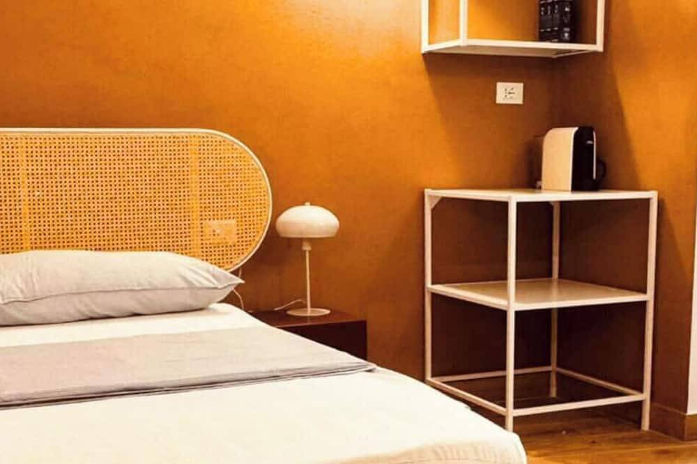 Appartamento intero, Piazza del Borgo 2 (only room)   Inborgo in Acquasparta, Perugia e dintorni