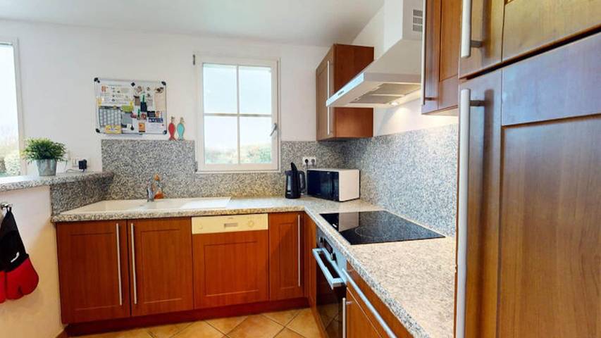 Gîte pour 9 personnes, avec piscine et jardin à L'Aiguillon-sur-Vie - 4