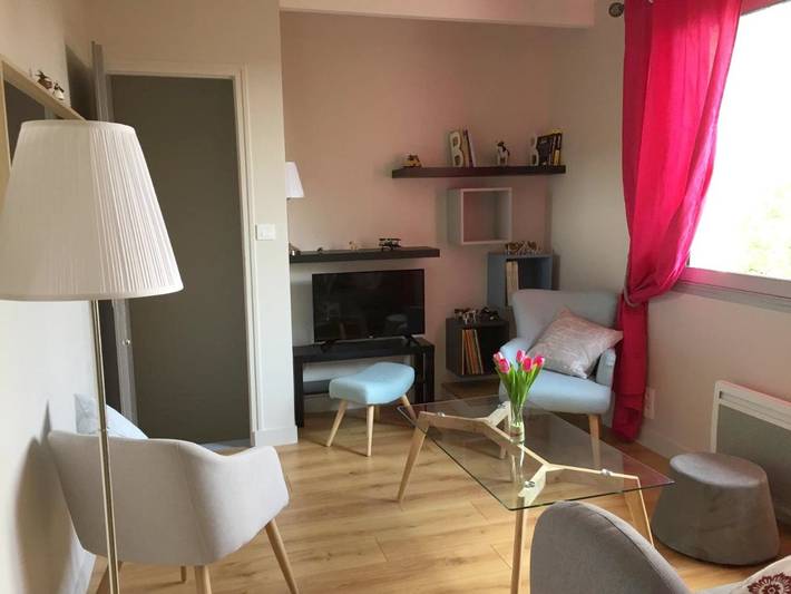 Location de vacances pour 8 personnes, avec jardin et vue à Chambretaud - 4
