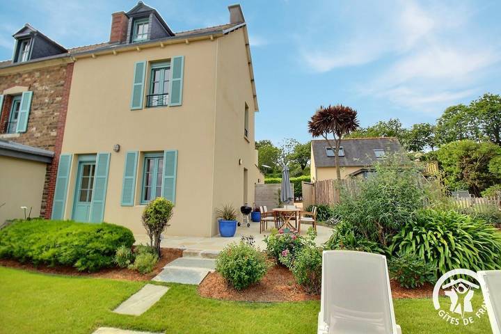 Gîte pour 4 personnes, avec jardin et terrasse à Ploubazlanec - 4