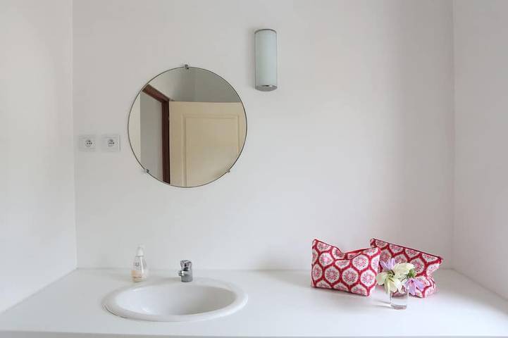 Location de vacances pour 2 personnes, avec jardin ainsi que terrasse et piscine à Gabian - 3
