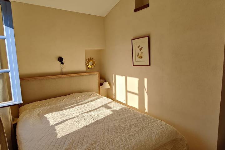 Location de vacances pour 4 personnes, avec jacuzzi ainsi que jardin et terrasse, animaux acceptés à Saint-Martin-de-Castillon - 4