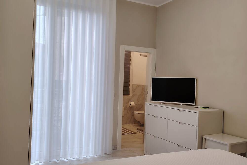 Appartamento intero, Rilassati in quest'oasi di quiete ed eleganza. in Varese, Provincia di Varese