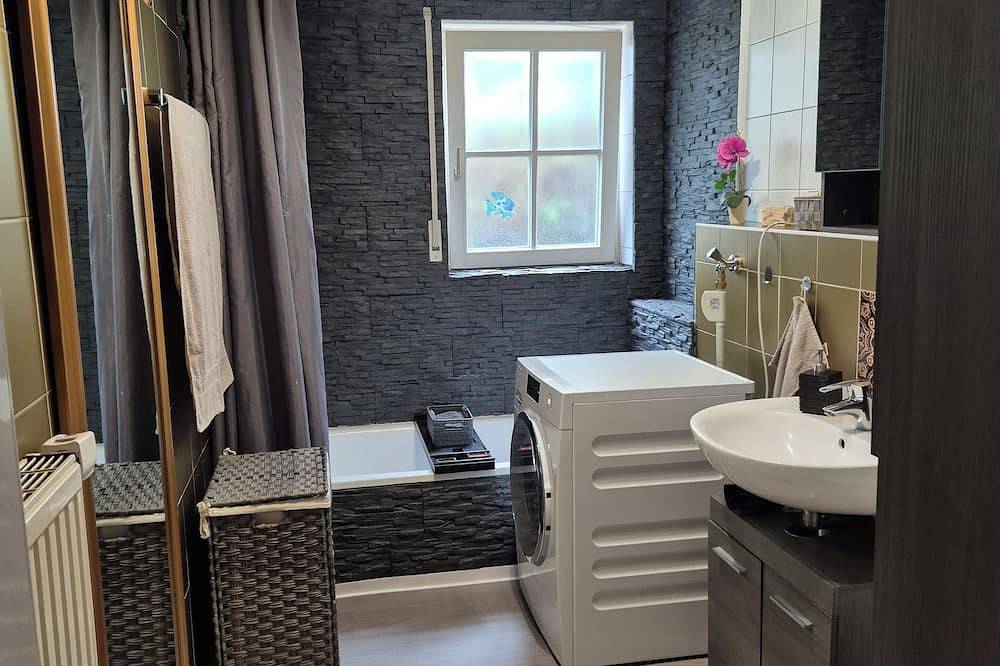 Ganze Wohnung, Ferienwohnung in schöner Stadtrandlage in Gottmadingen, Hegau