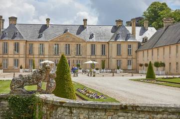 Hôtel pour 2 personnes, avec vue ainsi que piscine et jardin, animaux acceptés à Audrieu