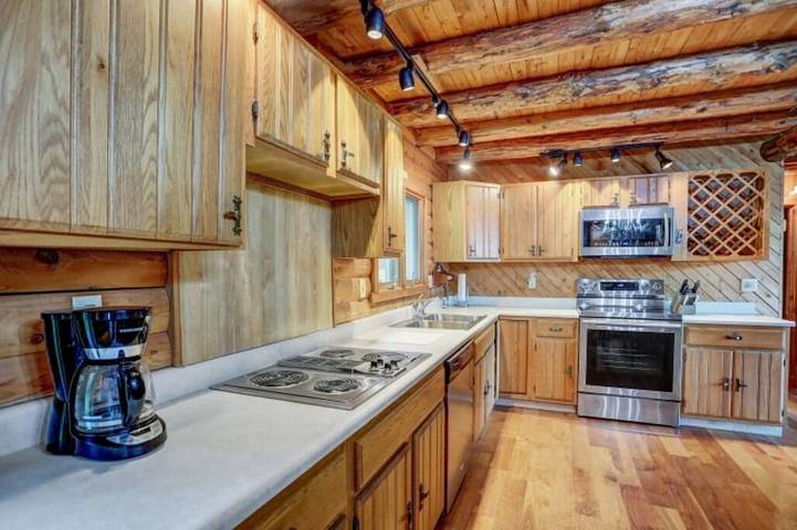 Lodge for 20 people, with terrace and sauna in Raystown Lake