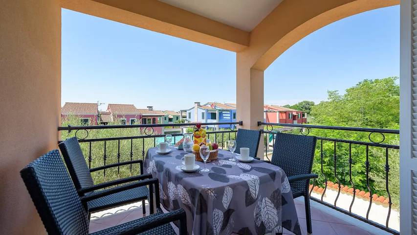 Appartement de vacances pour 6 personnes, avec piscine et terrasse - 1