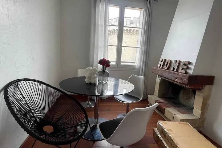 Location de vacances pour 6 personnes, avec balcon à Caen