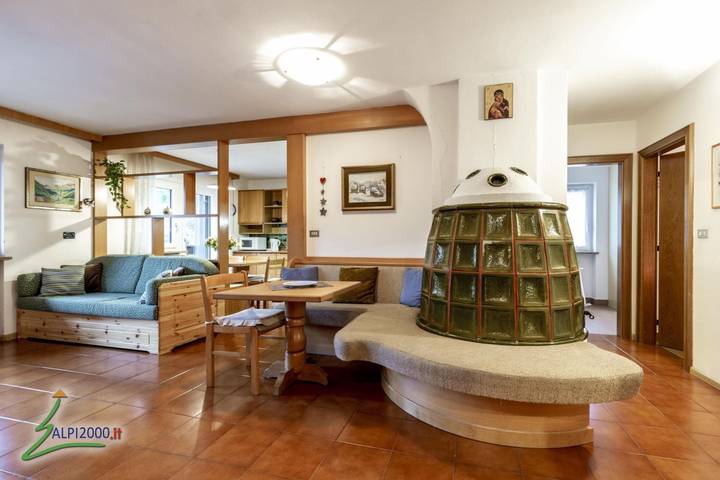 Gîte pour 6 personnes, avec terrasse à Campitello di Fassa - 4