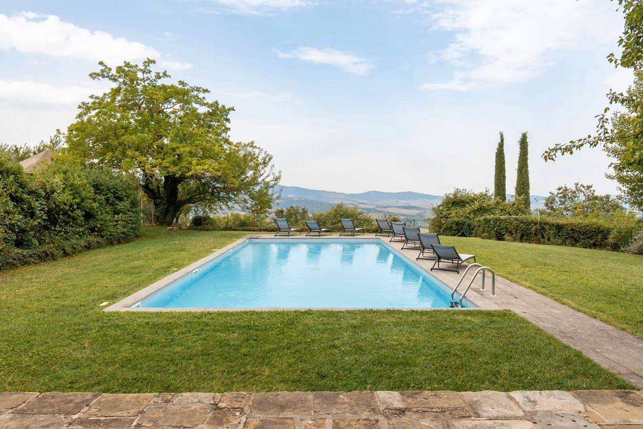 Villa Beltramonto by Mmega in Pienza, Val d'Orcia