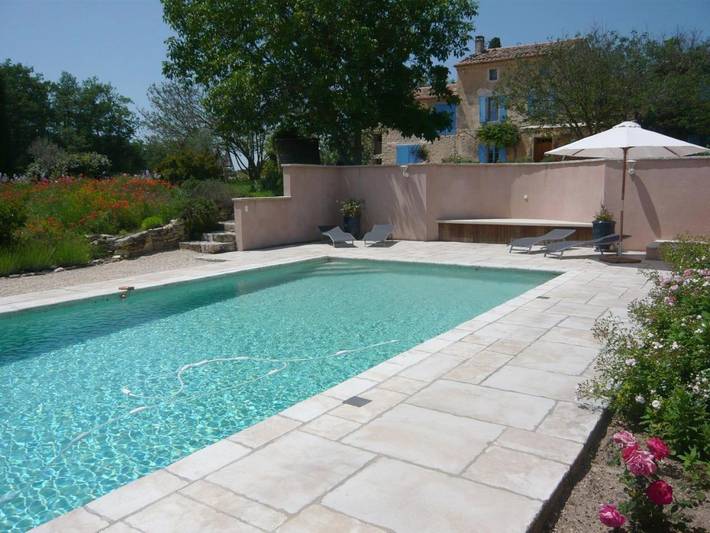 Chambre d’hôte pour 2 personnes, avec jardin et terrasse ainsi que vue et piscine à Crillon-le-Brave - 2