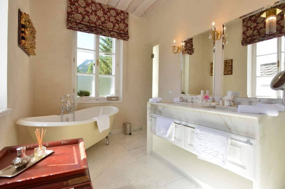 Villa Rosen, a perfect place for a 5-star holiday! in Altaussee, Liezen und Umgebung