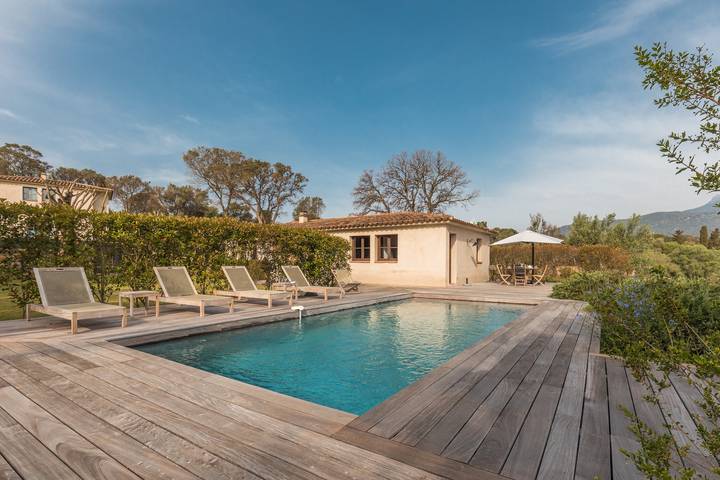 Ferme pour 4 personnes en Corse
