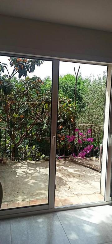 Gîte pour 2 personnes, avec balcon et vue à Le Rouret
