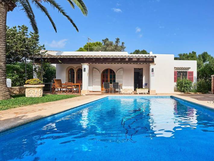 Villa for 6 people, with garden and pool in Port Cala d'Or