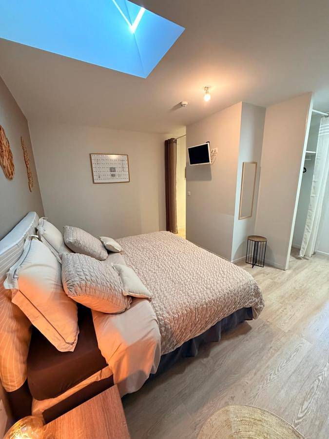 Location de vacances pour 2 personnes à Lavit - 2
