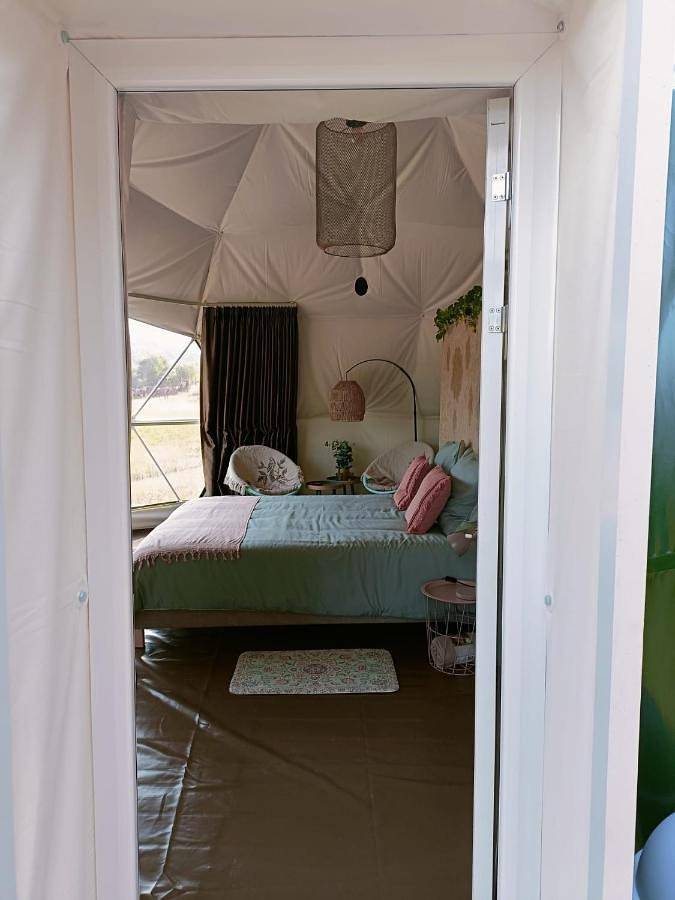 Tente pour 2 personnes, avec piscine et vue ainsi que jardin et terrasse dans le Lot - 4