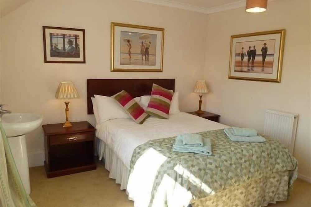 By Loch Tay, Morenish - a fantastic long-established “away from it all\" house! in Loch Tay, Perthshire