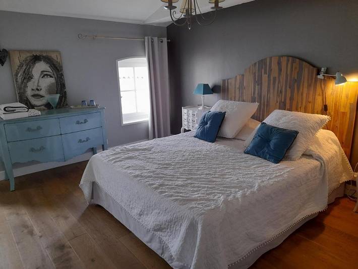 Location de vacances pour 2 personnes, avec Terrasse ainsi que Jardin et Vue à Saint-Jean-d'Angély - 4