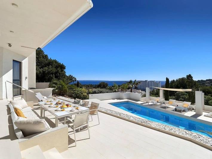 Chalet para 8 personas, con jardín además de piscina y vistas - 1