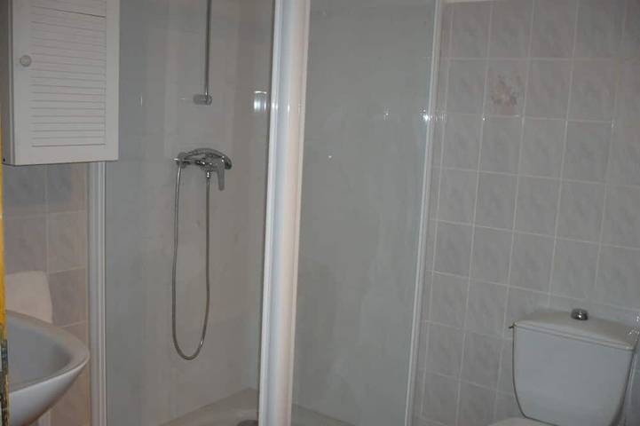 Appartement entier, Appart (50m²), tt confort, calme, campagne, vue exceptionnelle sur les Alpilles in Saint-Rémy-de-Provence, Région d'Arles