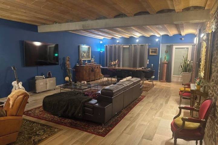 Location de vacances pour 8 personnes, avec Piscine à Saint-Martin-Lalande
